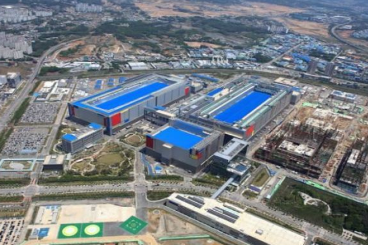 จุดหมายแรกของไบเดนในเกาหลีน่าจะเป็นโรงงานซัมซุง